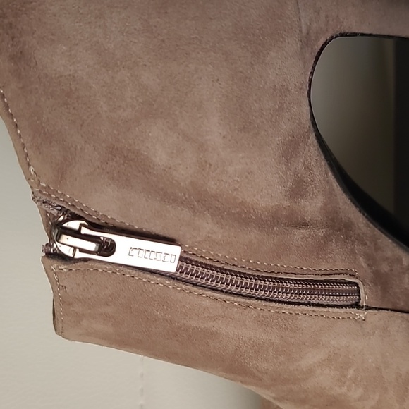 Lezilla Leather Platform Boots ❤️ - Picture 3 of 12